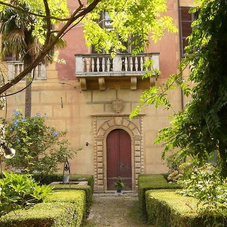 Oddi21 B&B Αλμπένγκα Εξωτερικό φωτογραφία
