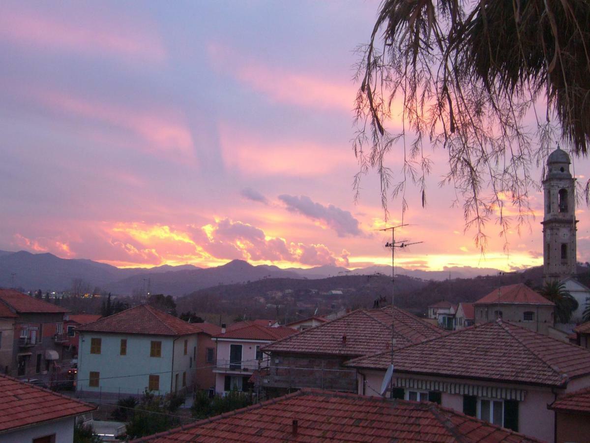Oddi21 B&B Αλμπένγκα Εξωτερικό φωτογραφία